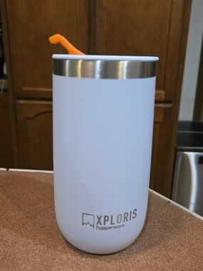 Tupperware Light BLUE Travel Lid with Orange Sip Plug